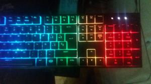 Vendo teclado SEMI mecánico Masterkeys L RGB