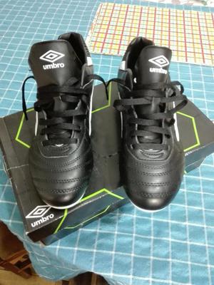 Chimpunes Umbro Modelo Specialli