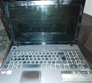 Vendo Laptop Acer.