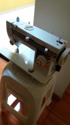 Maquina de Coser