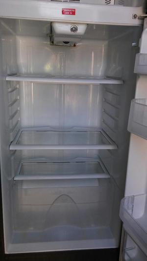 Refrigeradora Mabe Nofrost