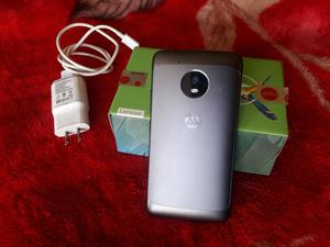 Se vende celular moto g5