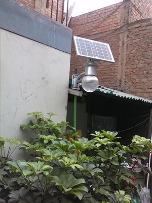 Lampara Led Integra a Panel Solar