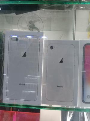iPhone 8plus Blanco Negro Sellado Tienda