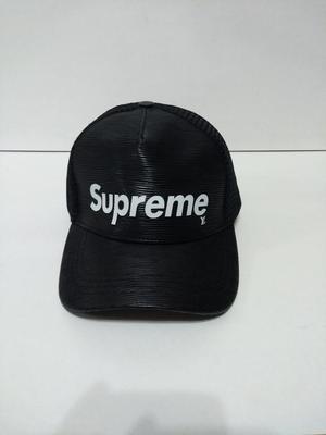 Gorra Supreme Louis Vuitton