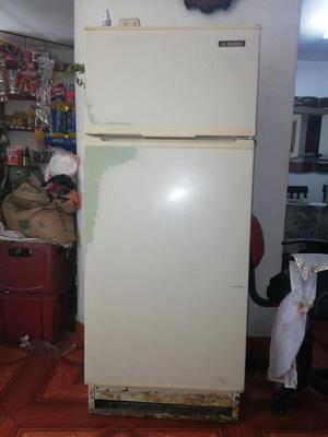 Refrigeradora 100 Operativo Usado
