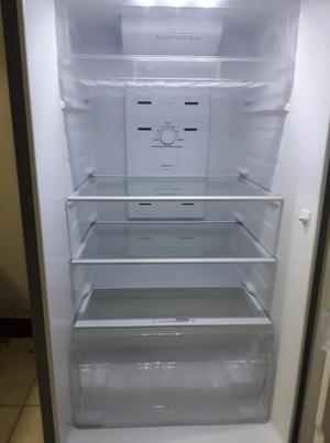 Refrigeradora Indurama Plateada 227 lt