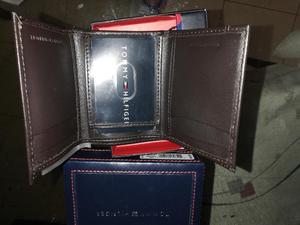 Vendo Billetera Tommy Hilfiger