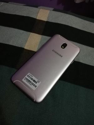 Samsung Galaxy J7 Pro