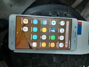 Sansung Galaxi J5