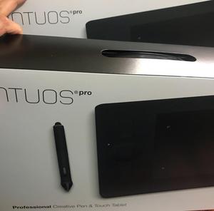 Wacom Intuos Pro Small