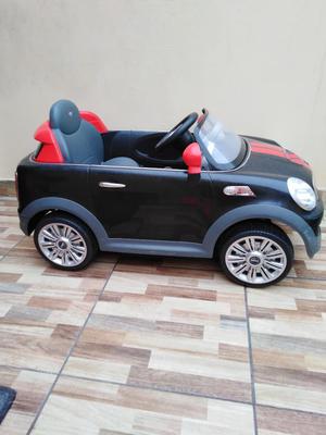 Auto Minicooper a Bateria