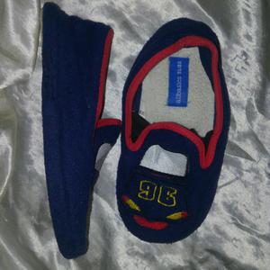 Pantuflas Niños T Usada Allbasics