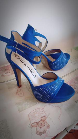 Zapatos taco 9 color azul nuevos talla 38
