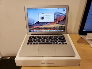 Apple 13 pulgadas  macbook aire 1.8 gHz intel núcleo i5