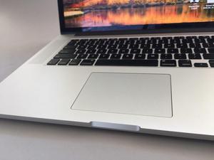 Apple MacBook Pro  GHz Intel i7, 16 GB de RAM,