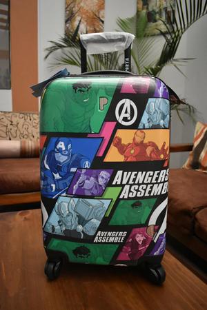 Nueva Maleta 20 Avengers Porta