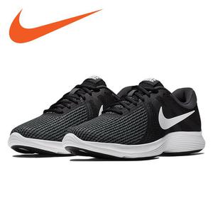 Nike Running Revolution 4