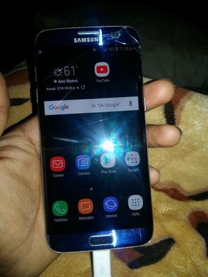 Vendo S7 Edge con Detalle