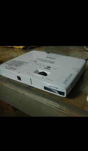 Proyector Epson Powerlite w