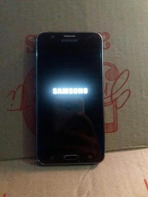 Venta de Celular Samsung Galaxy J7