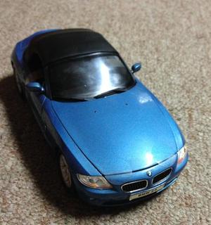 Auto de Coleccion BMW Z4 Coupe azul metalico