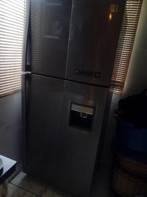 Refrigeradora Daewoo No Frost 3D cooling FR600 NW