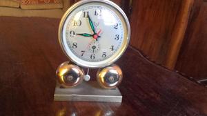 reloj despertador antiguo