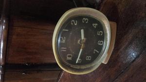 reloj despertador de mesa antiguo