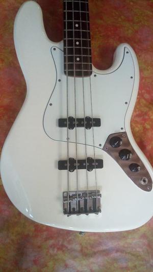 Fender Jazz Bass Mex Standard Arctic White