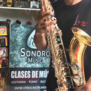 Saxofon Olso Milan