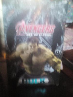 Vendo Figura Hulk Red