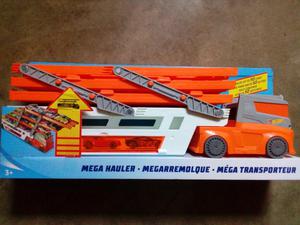 Hot Wheels Mega Remolque Transportador