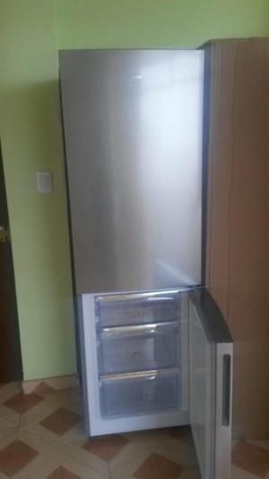 Refrigerador marca “Orange” 350 Litros