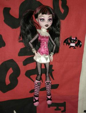 Monster High, Draculaura Primera Edición