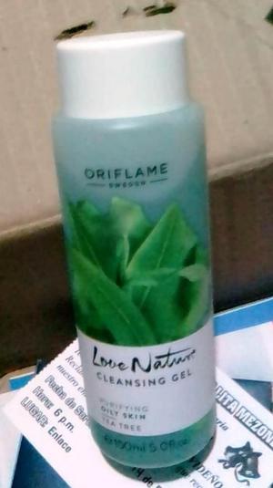 Limpiadora en Gel Purificante con Árbol del Té