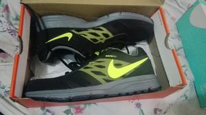 Remato Zapatillas Nike Air Relentles