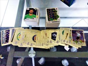 Figuras panini normales 0.40, doradas 4 soles, lista puede