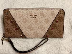 Billeteras Guess