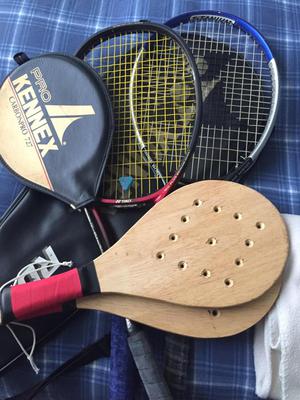 Vendo 2 raquetas de tenis, una de badminton y 2 paletas de