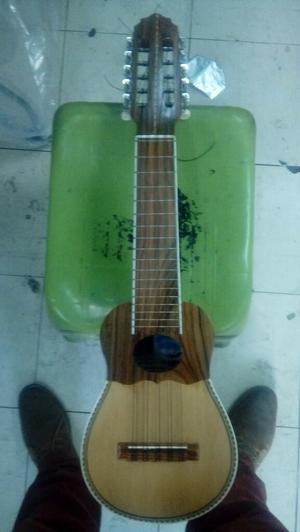 Vendo Charango