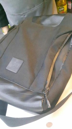 Vendo Morral Gzuck Negro Original