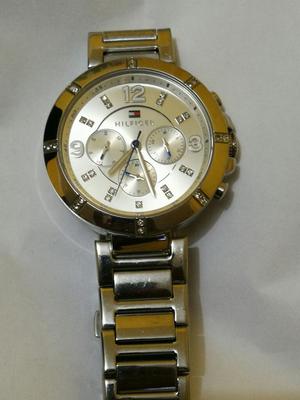 Vendo Reloj Tommy Hilfiger en Buen Estad