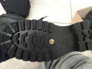 Se Vende Zapatos de Cuero Punta de Acero