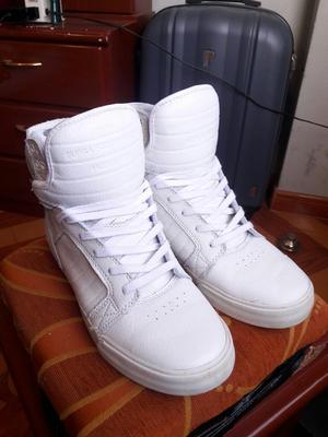 Vendo Zapatillas Supra Blancas Original