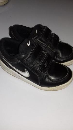Zapatillas Nike Negra