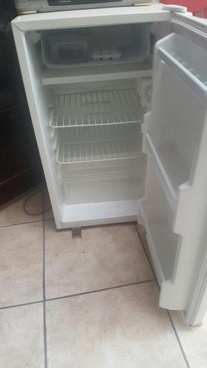 Refrigeradora Chica