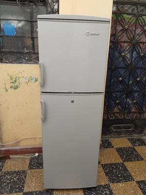 Refrigeradora Miray Semi Nueva