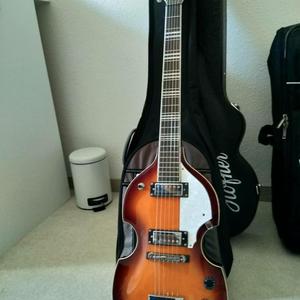 Höfner Guitarra Violin