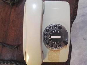 Teléfono antiguo a disco